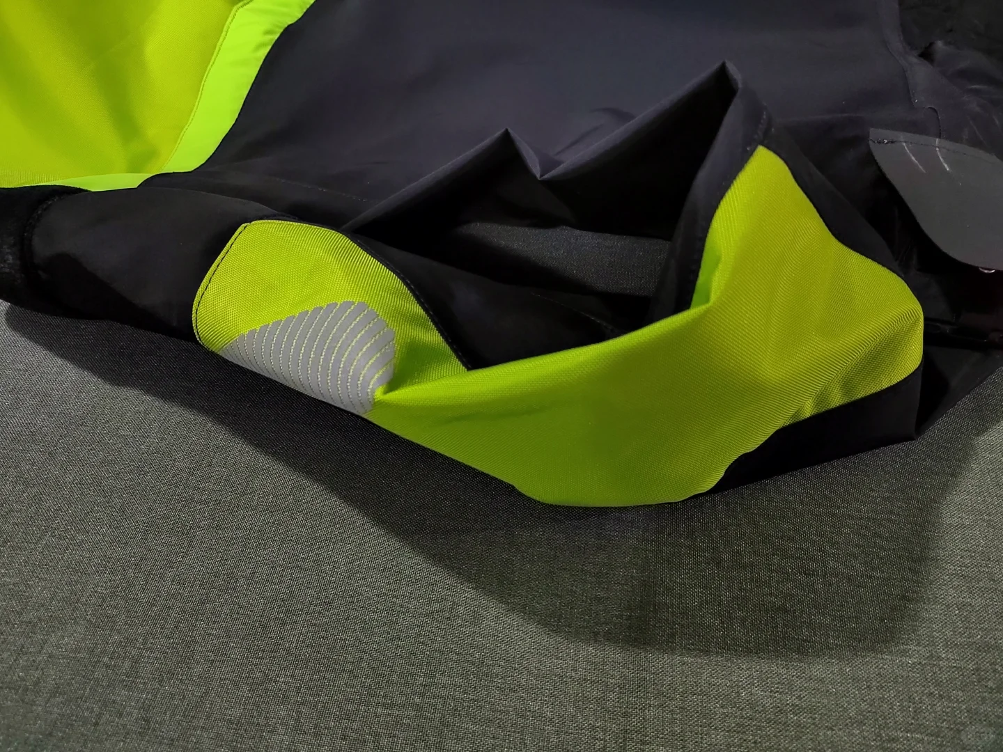 地球之河干衣 做自己 干到底