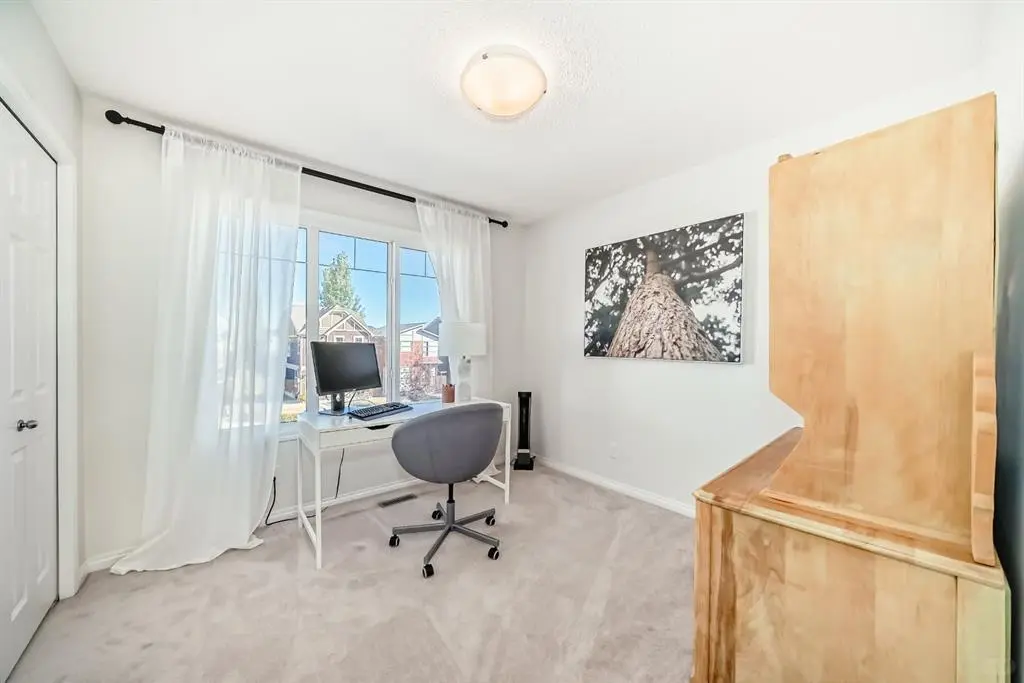 卡加东南区绿色认证节能美宅|朝南庭院|66W+