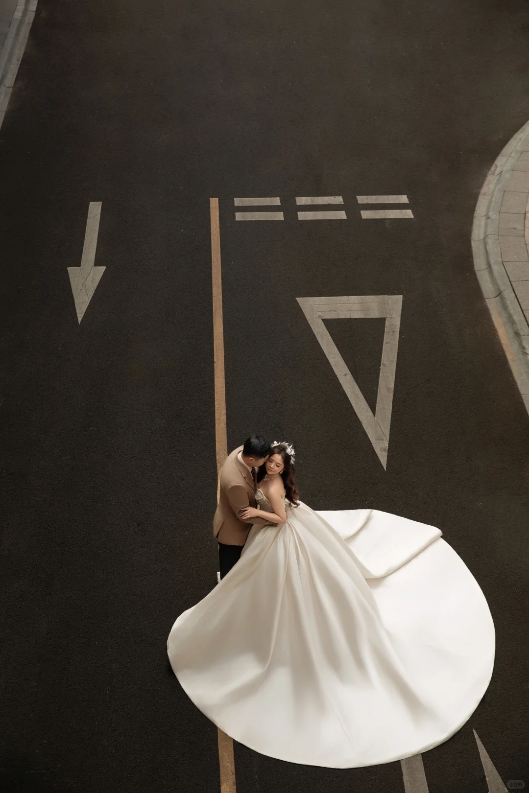 义乌街头邂逅欧洲,书卷气质的浪漫定格