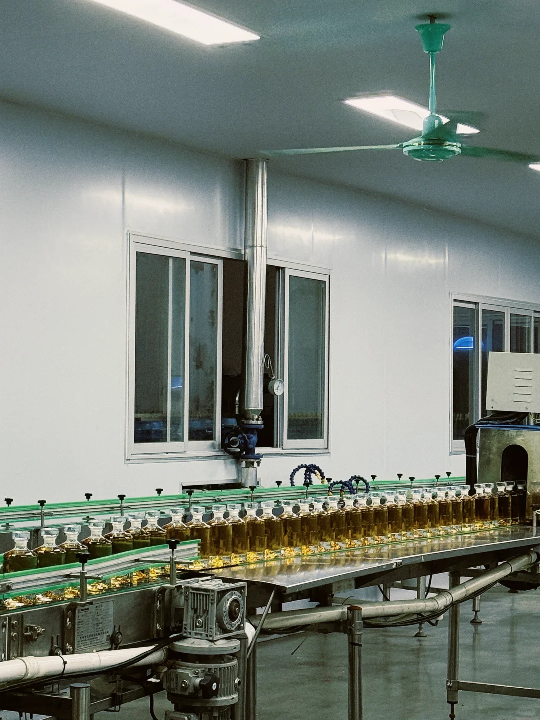 走进酒水生产一线，实拍工位?