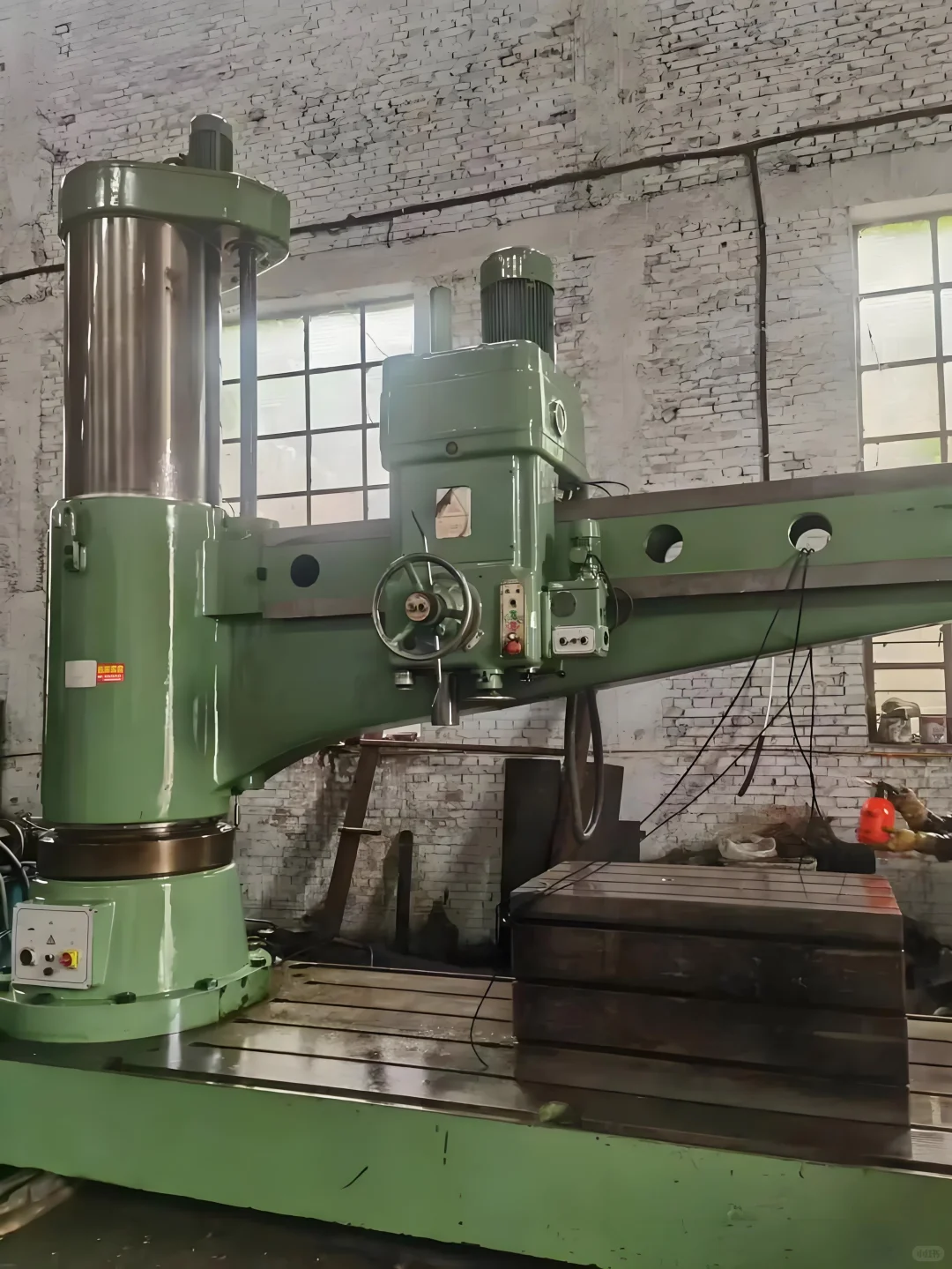 机械厂求购二手机床设备，品牌型号不限