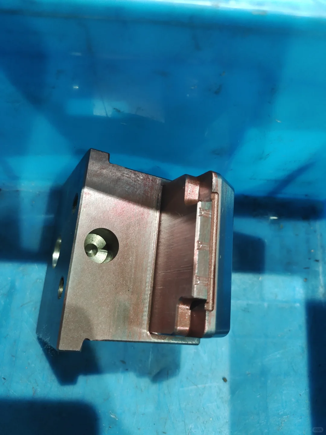 模具五金加工，磨床铣床CNC电极