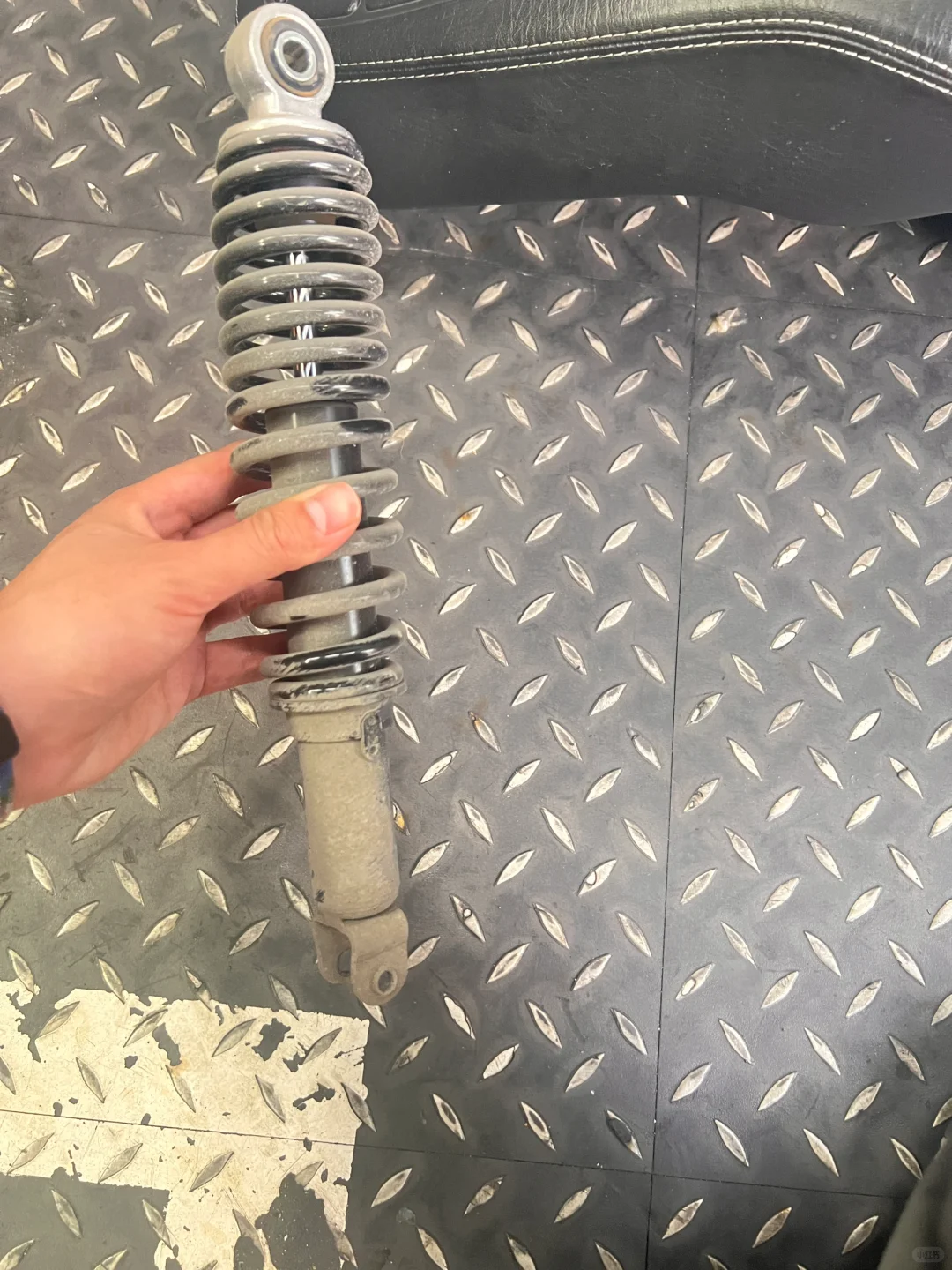 本田ns125la 更换前后避震