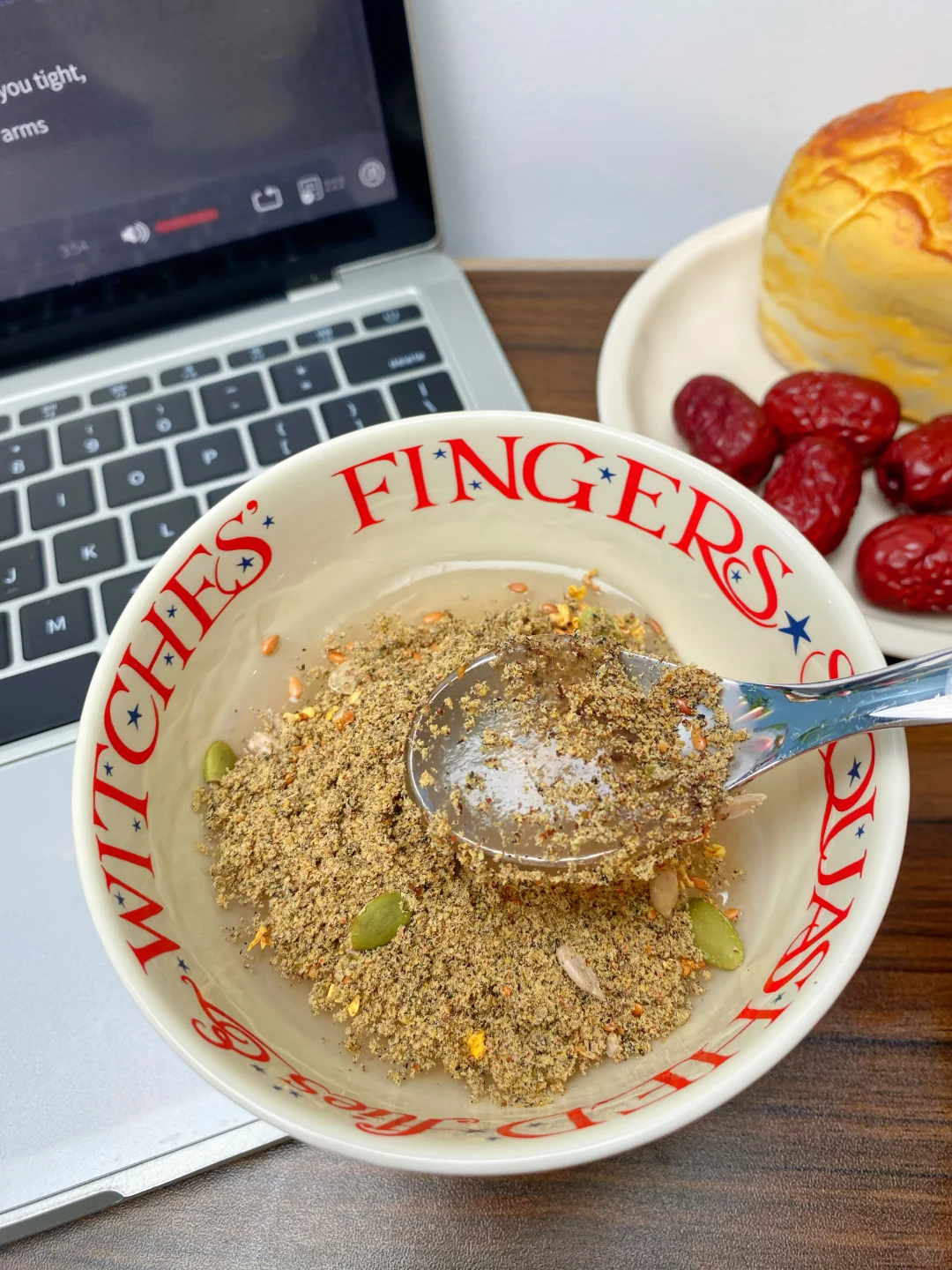 姐妹三无养雌粉吃多了‼️真的越养越像大妈