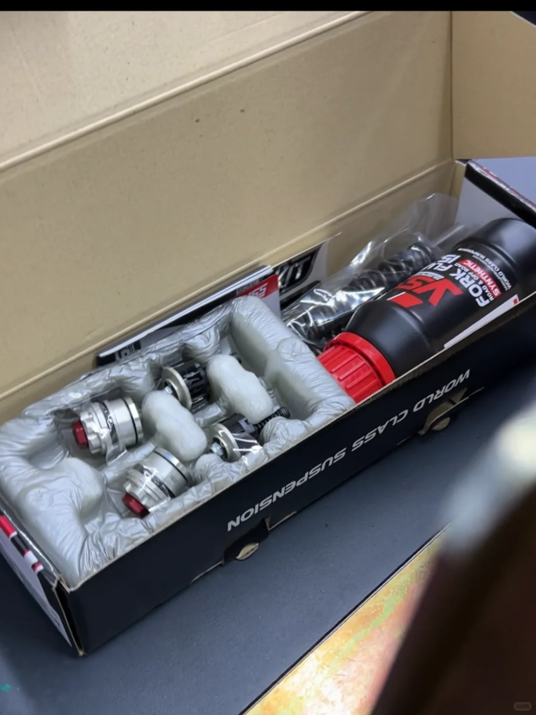 ?给小绿换yss前减震弹簧！