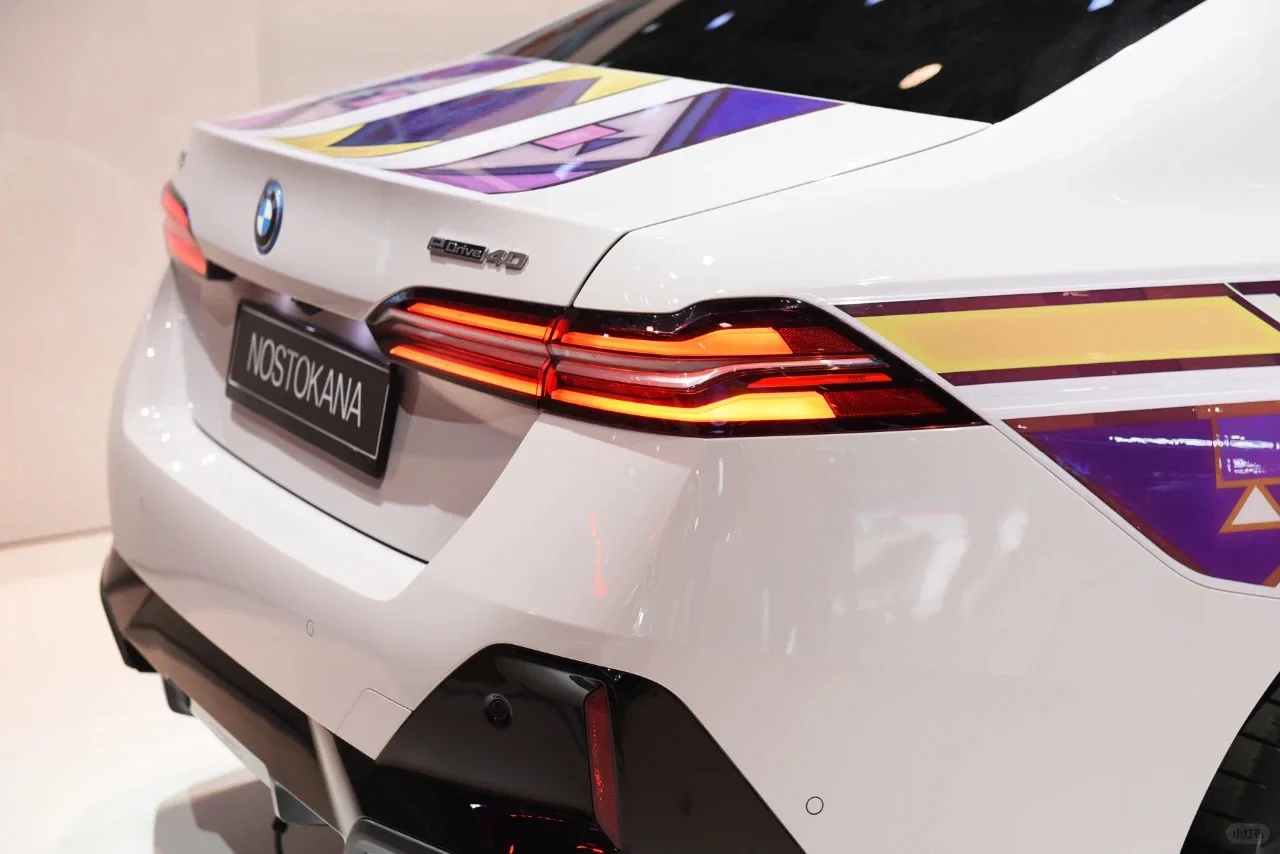 这款宝马会变色？