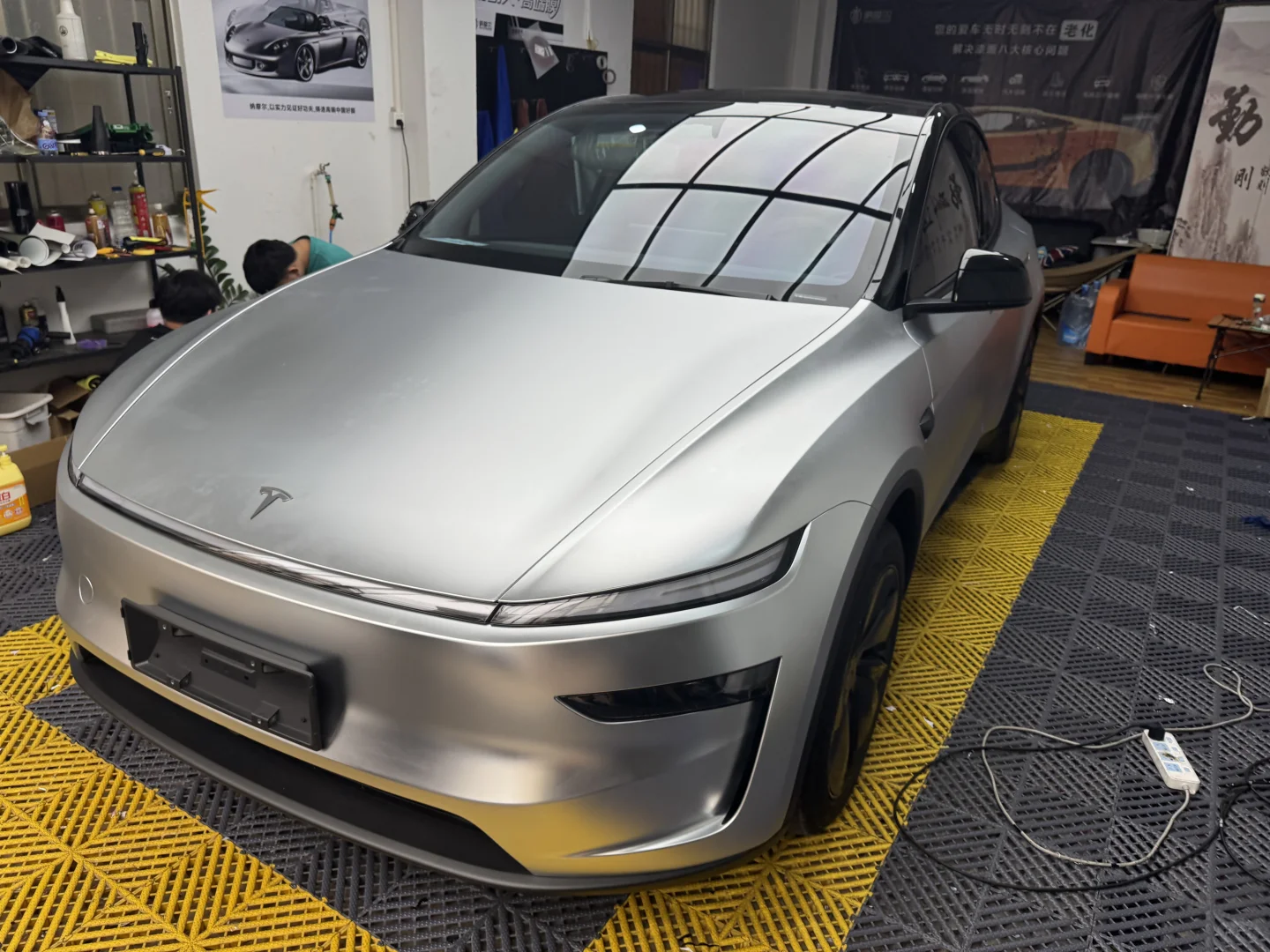 特斯拉改色、幻影银、银色系、银色系、银色系