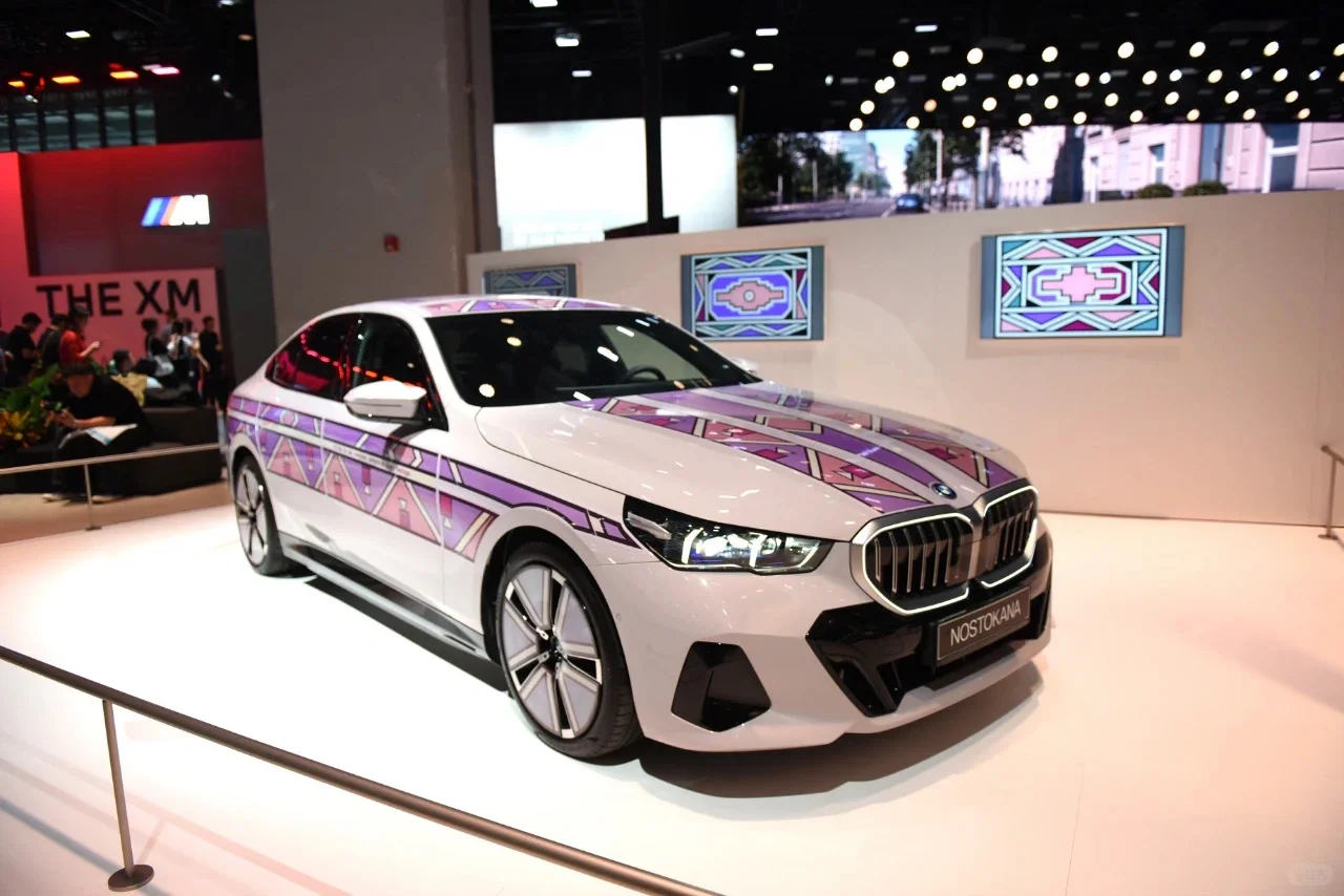 这款宝马会变色？