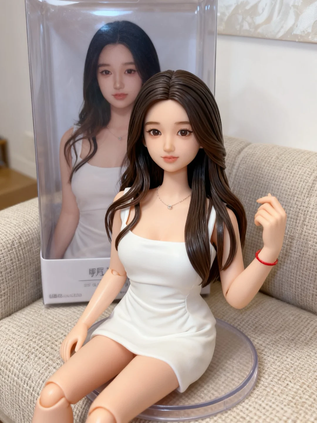 华科女高｜左划怎么变成小手办啦?