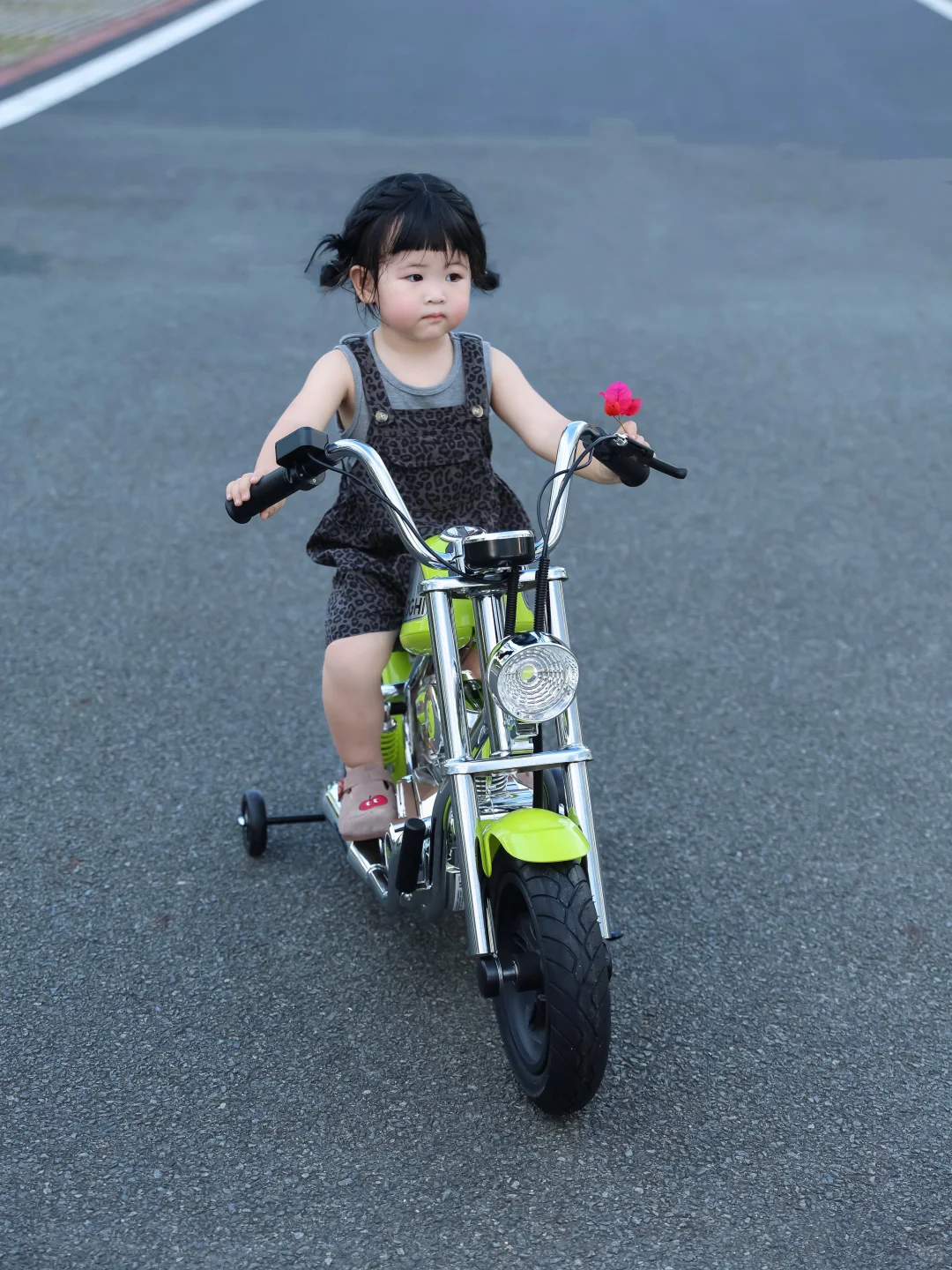 小区显眼包来啦~ 被路人追着问链接❗QQ