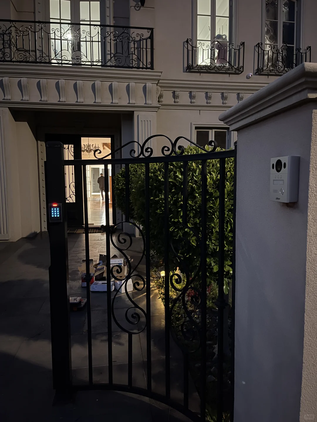 可视对讲加门禁系统—更智能，更安全的生活