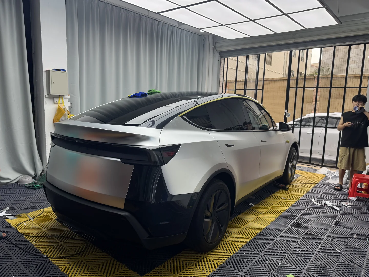 特斯拉改色、幻影银、银色系、银色系、银色系