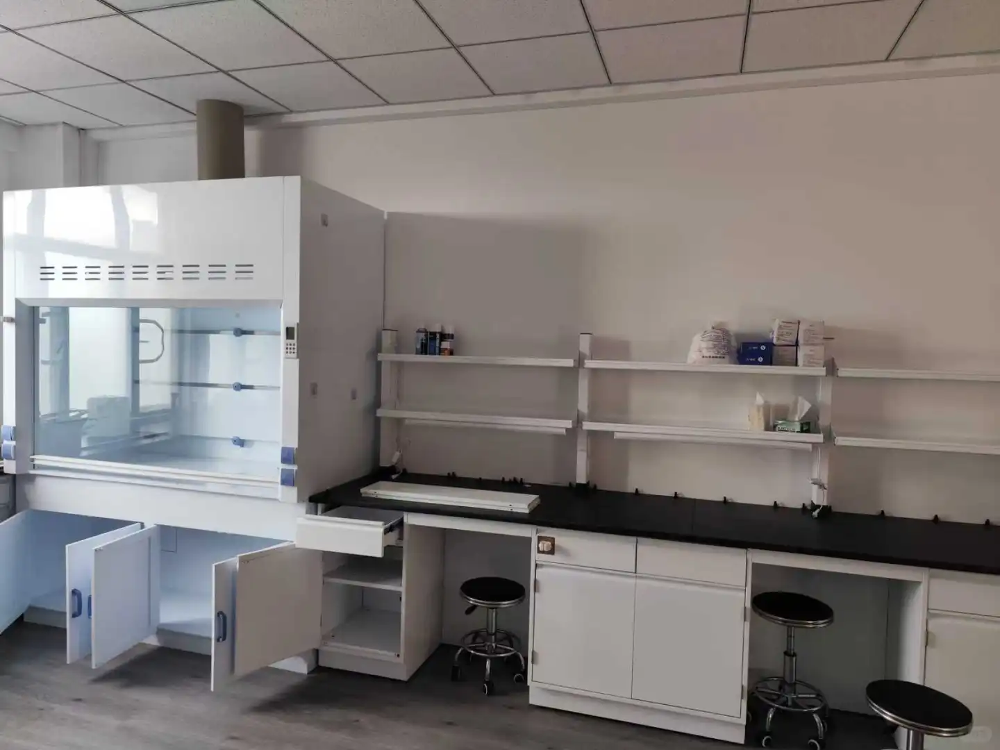 诚心转让二手科研实验仪器和实验台 ?✨