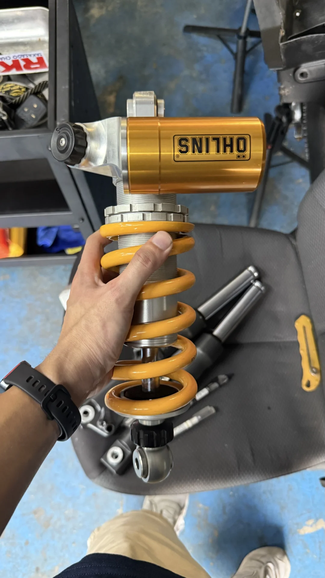 KTM390 Duke 更换OHLINS后避震