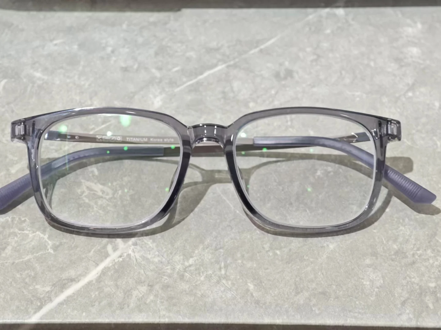 变色眼镜怎么样？