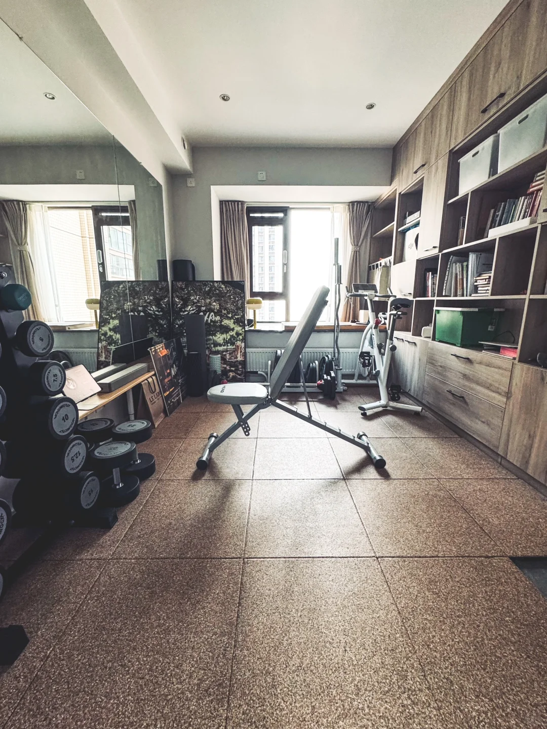 31岁独居|不到5k,8平米书房改家庭健身房