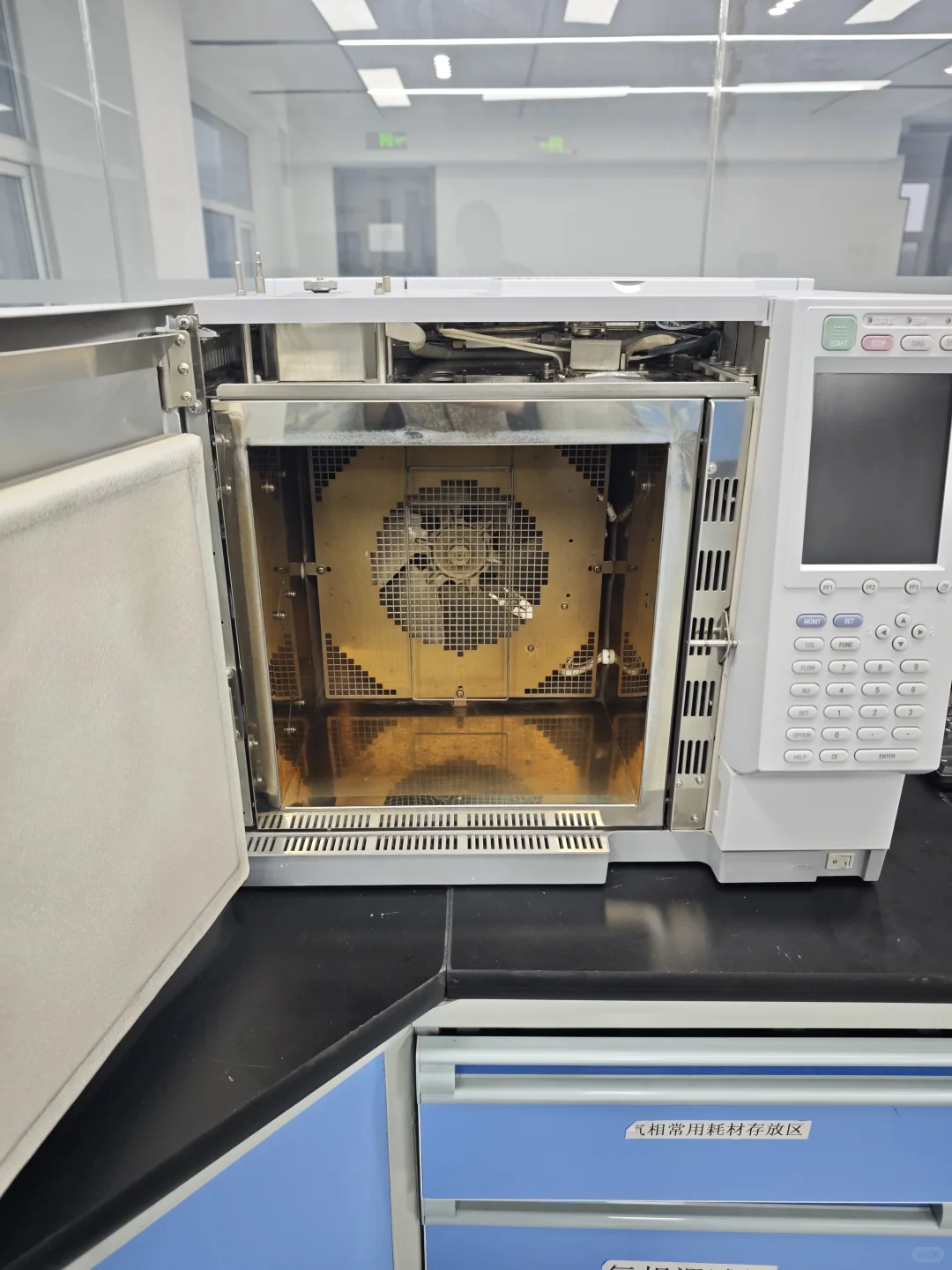 岛津气相色谱仪一套2010plus