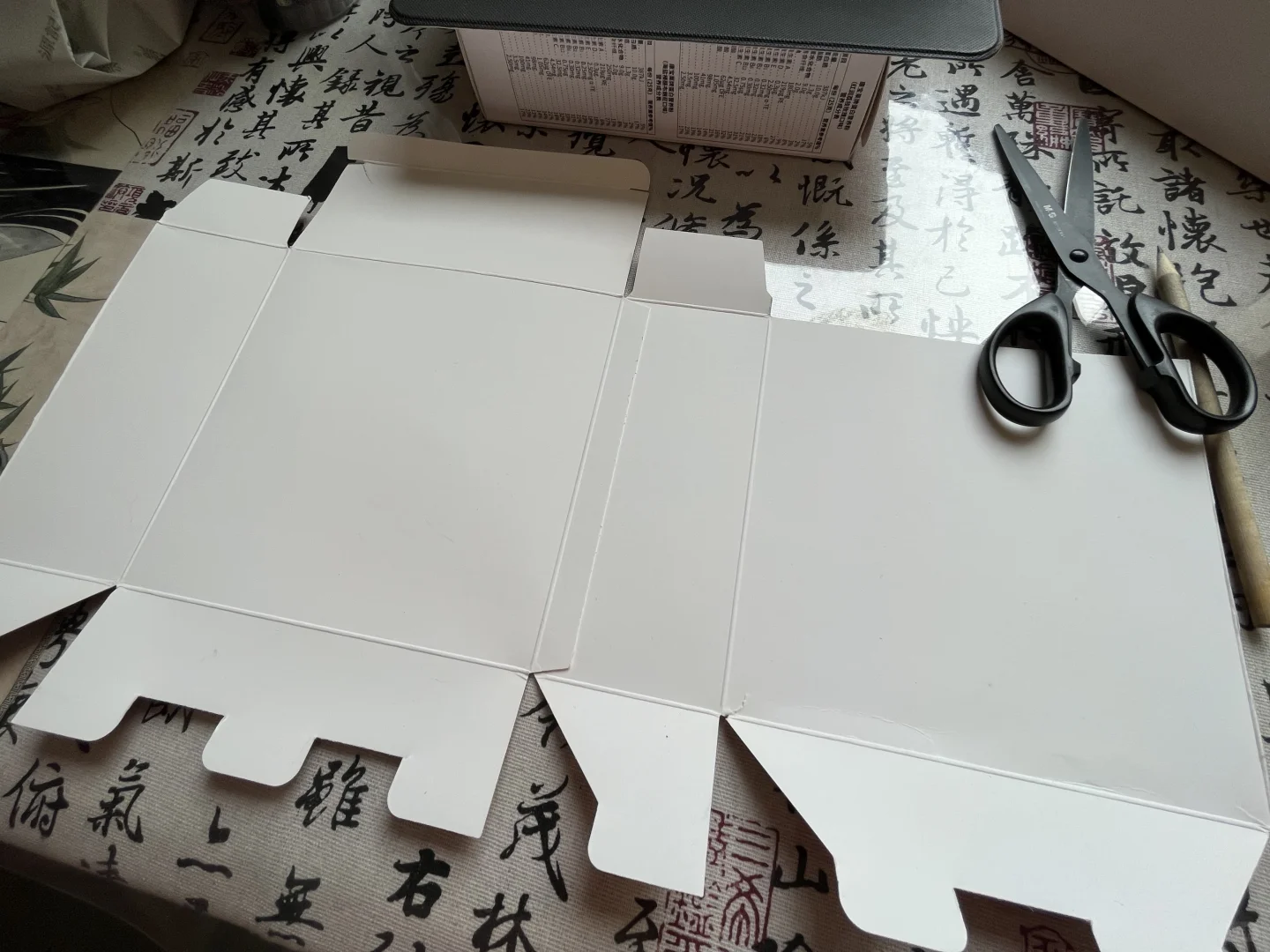 快来！找到了废纸壳的新用法