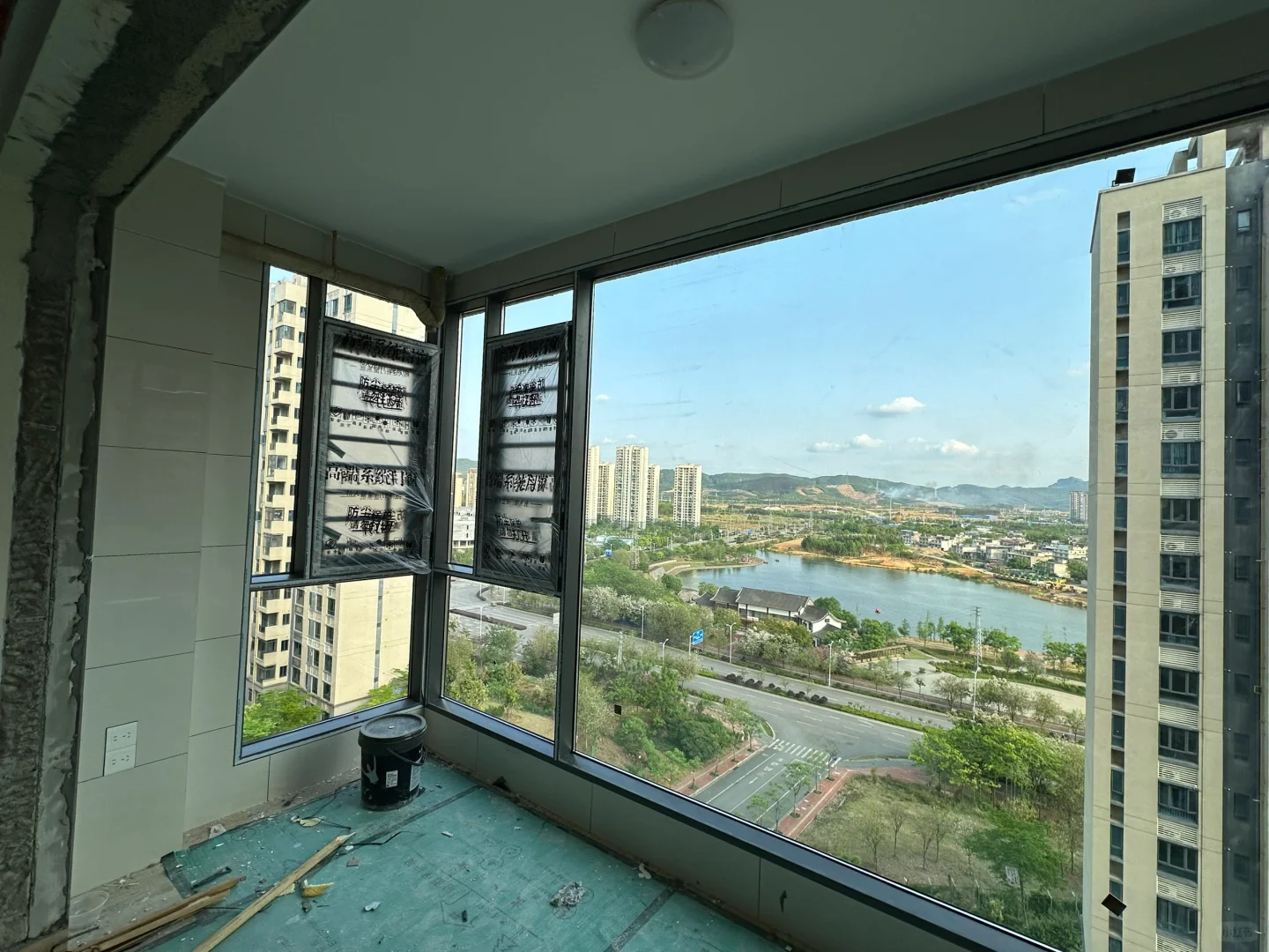 在柳州这样的断桥铝门窗450一平、您满意嘛！