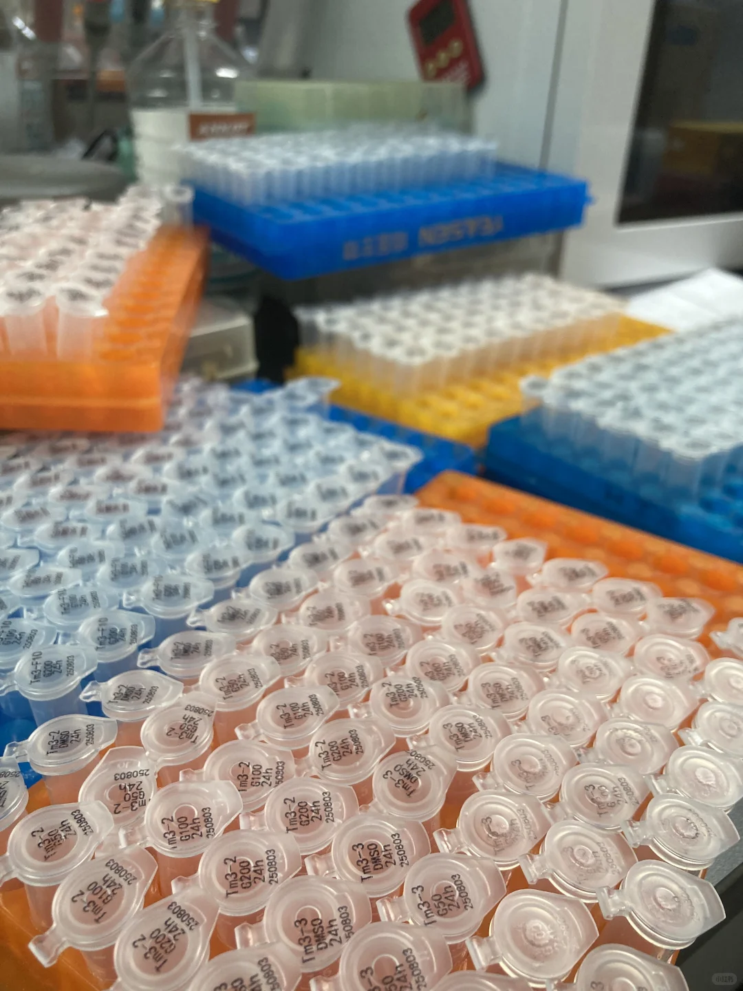 大周末的。。。