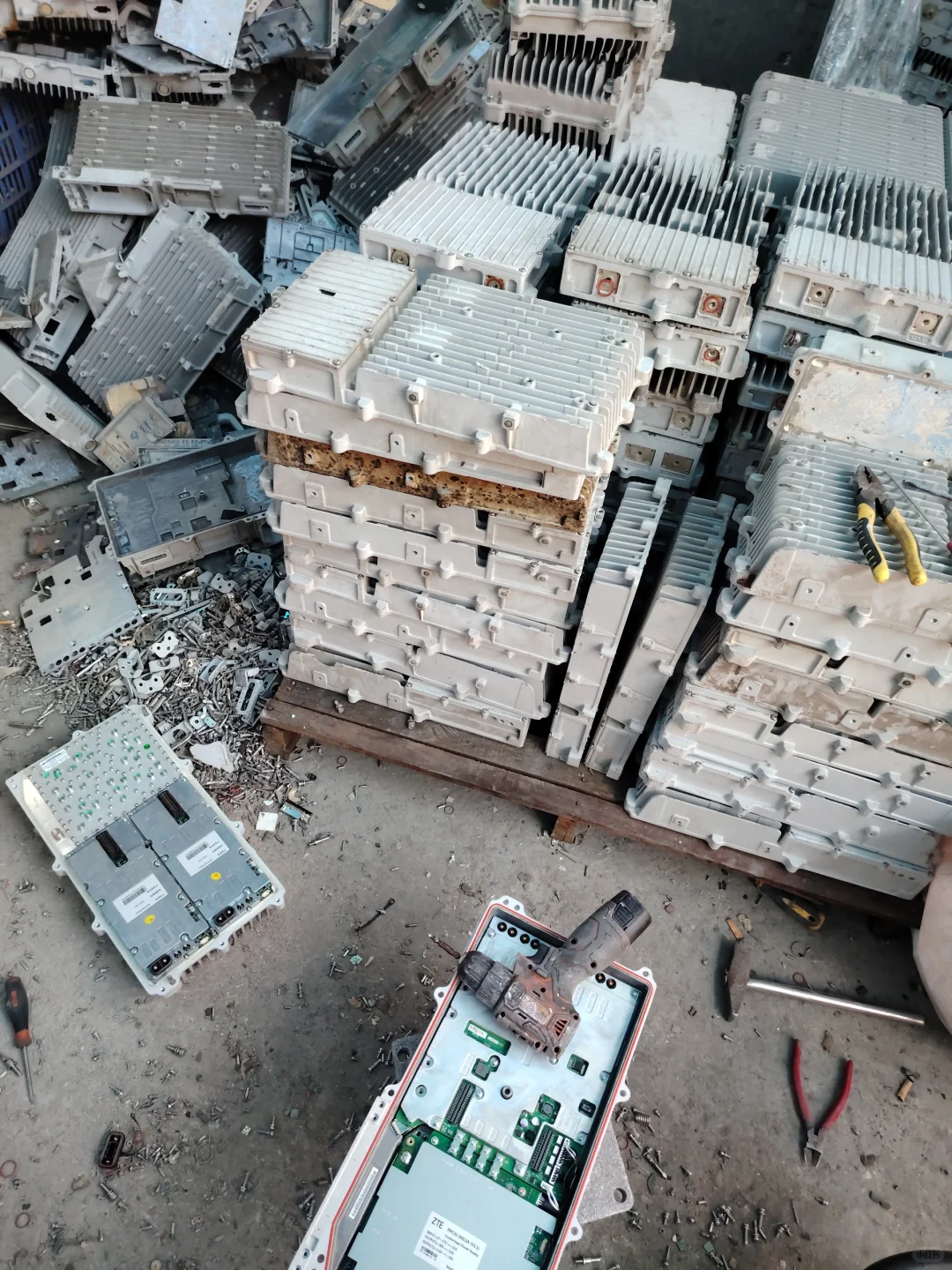 通信设备，钛蓝钛合金，PCB二手钻头，镀金