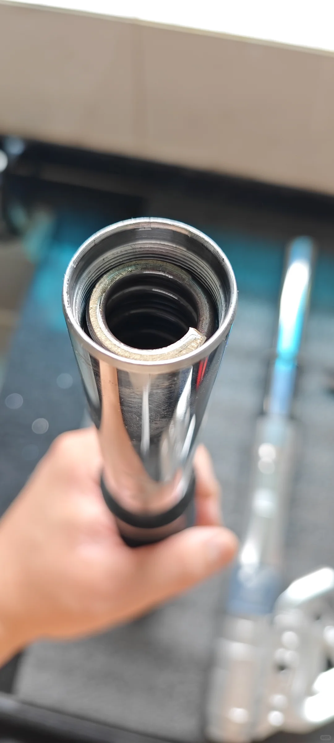 猫行动前减震更换弹簧