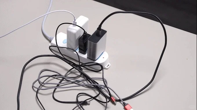 如果电源插板像乐高一样工作会怎样