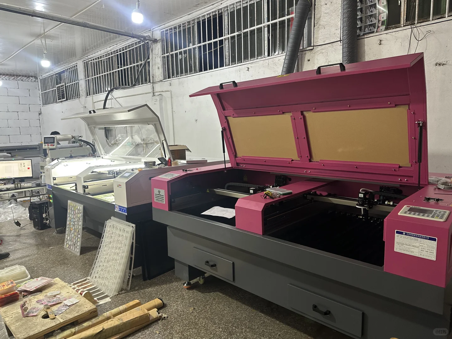 揭秘开亚克力厂需要多少钱?