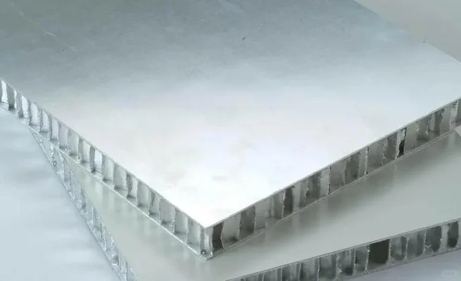 家的温暖持久守护秘籍？选零醛环保的蜂巢铝蜂窝板