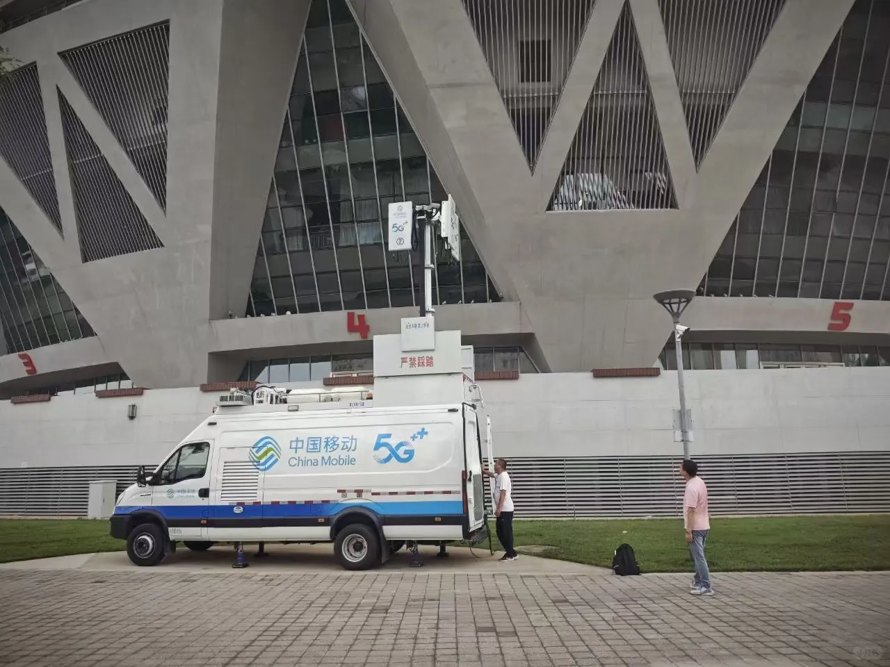 全国提供三大运营商应急通信车租赁