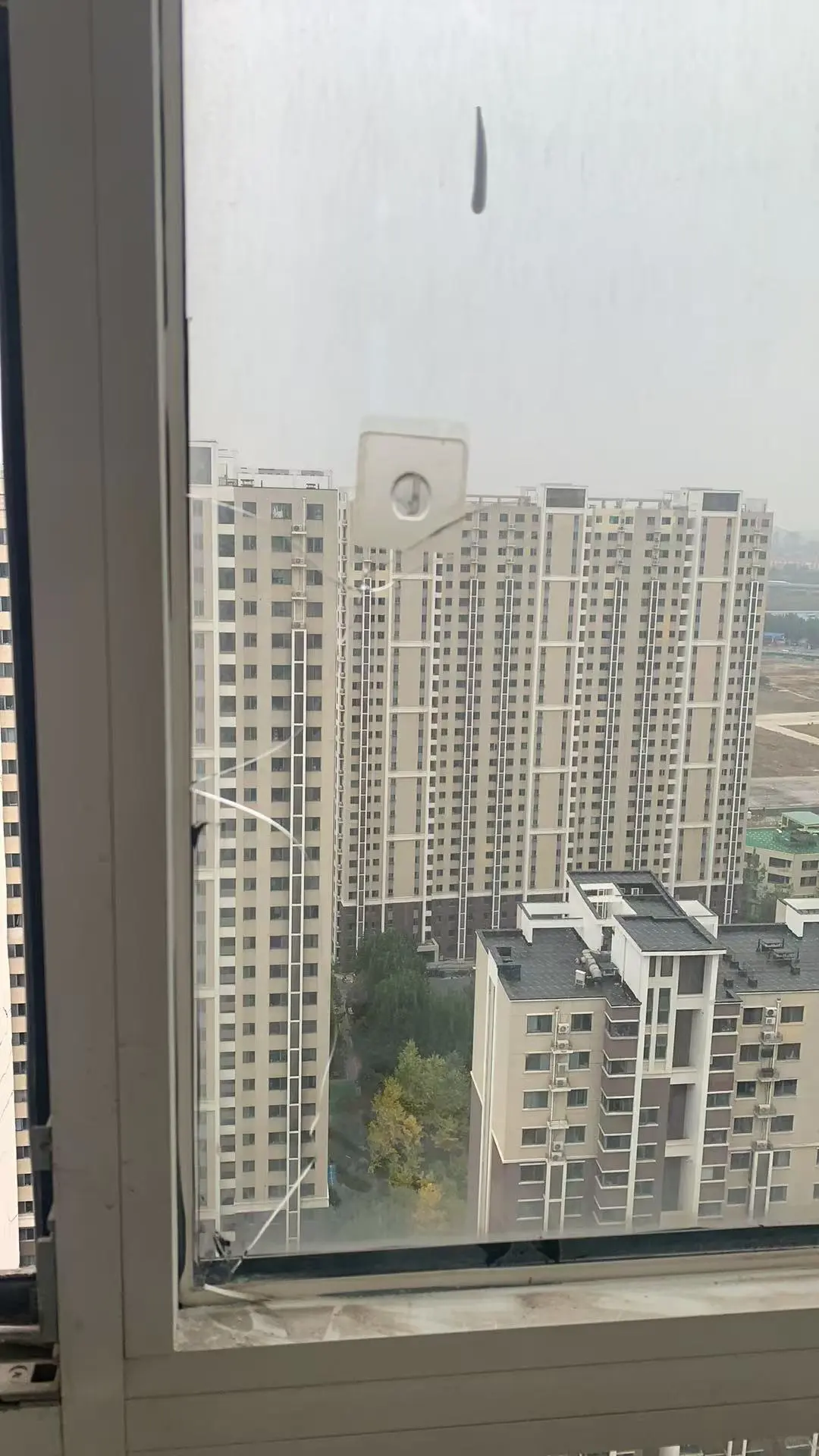 北京同城 上门换玻璃 钢化玻璃自爆