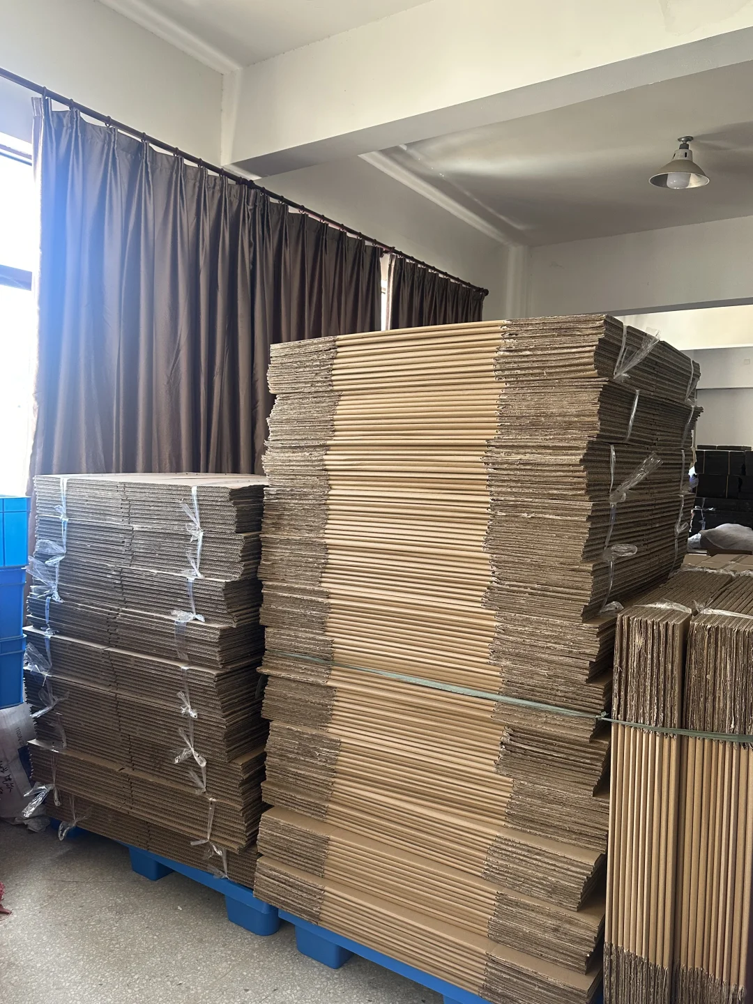 开学季的笔工厂-已疯?‍↔️