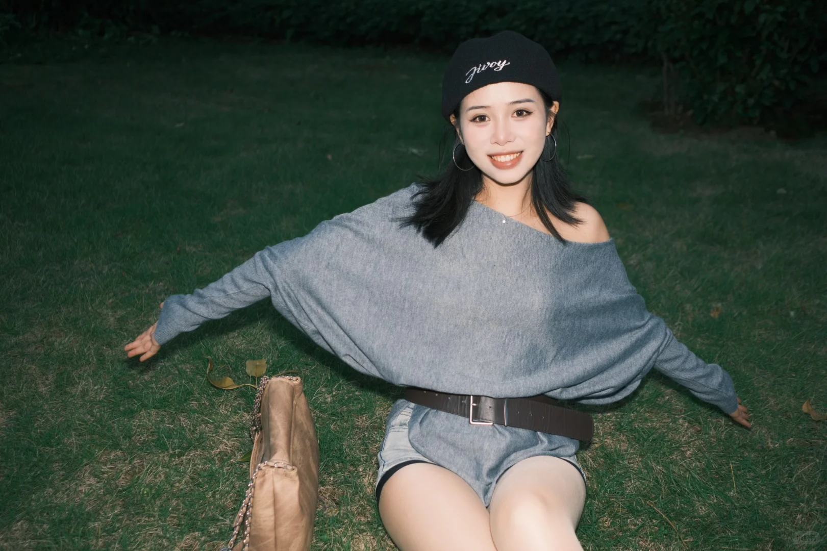 捕捉街头时尚感，每一帧都是风格的具象化～