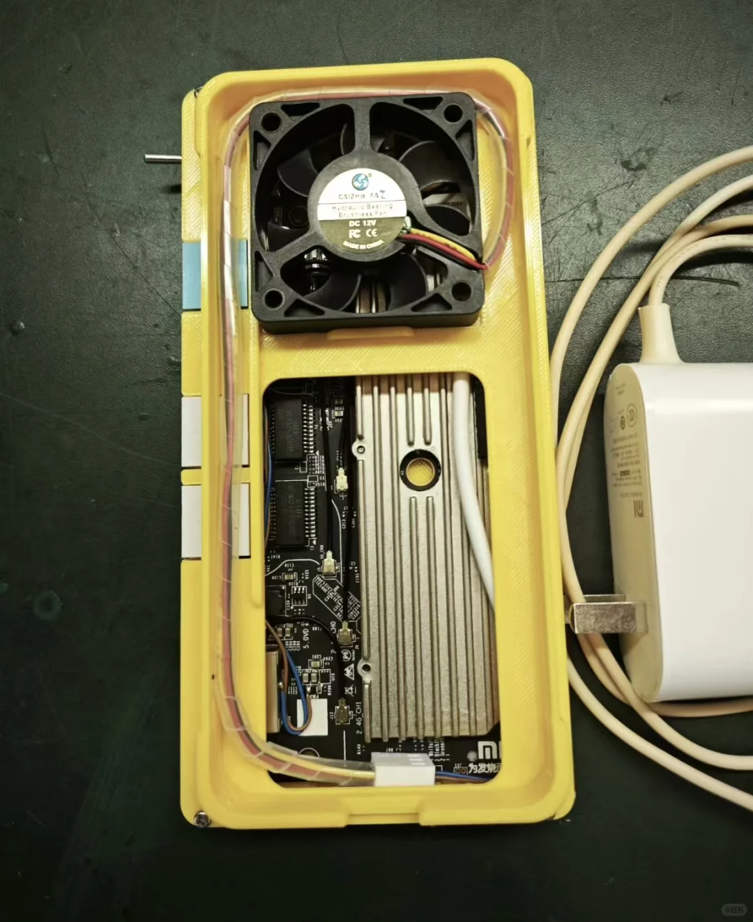 大神用华为5G壳+小米R3G路由“攒”出5G CPE