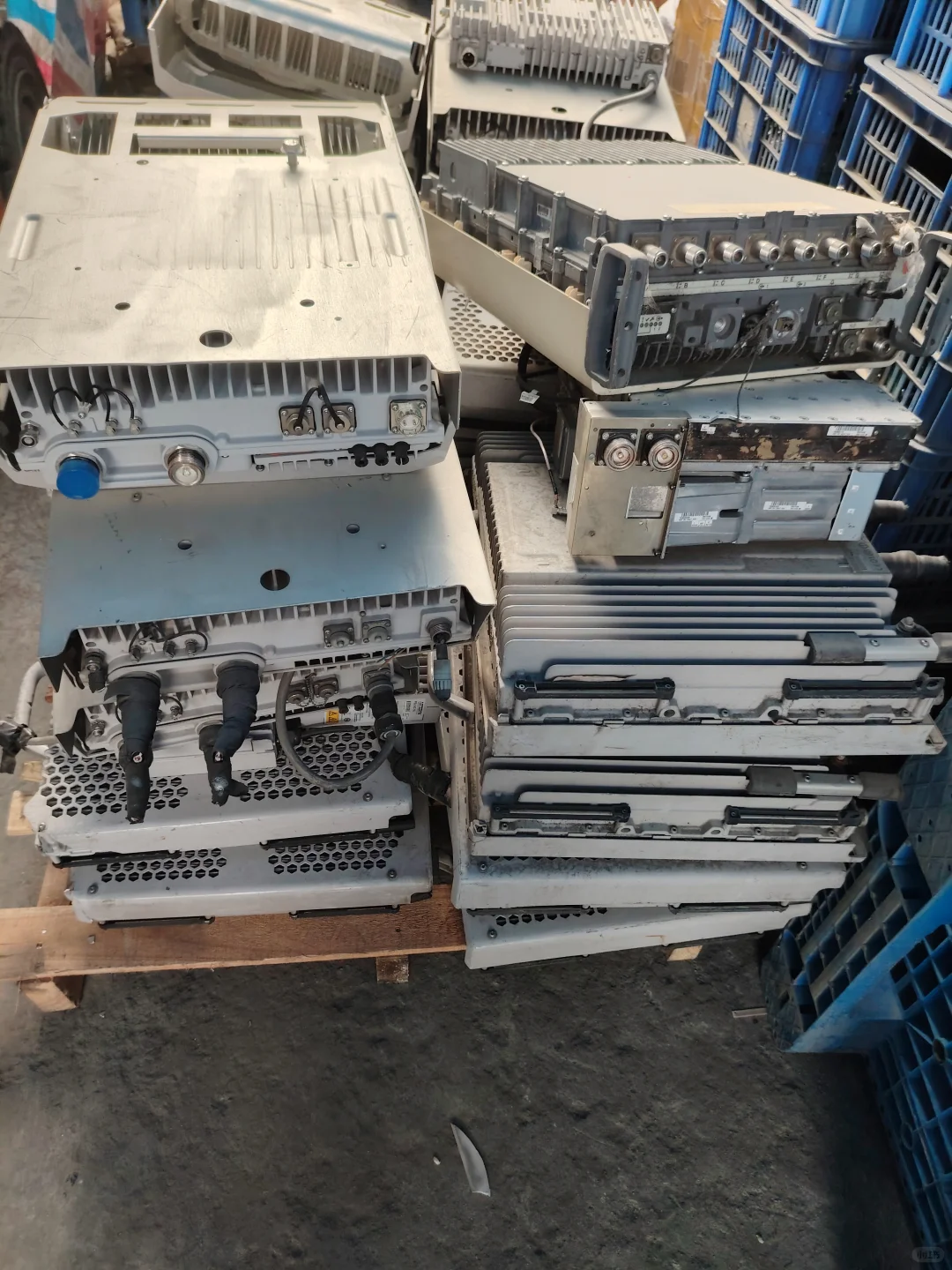 通信设备，钛蓝钛合金，PCB二手钻头，镀金