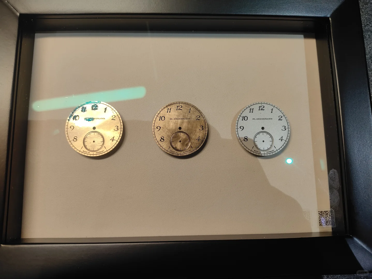 亲手打磨了半张表盘