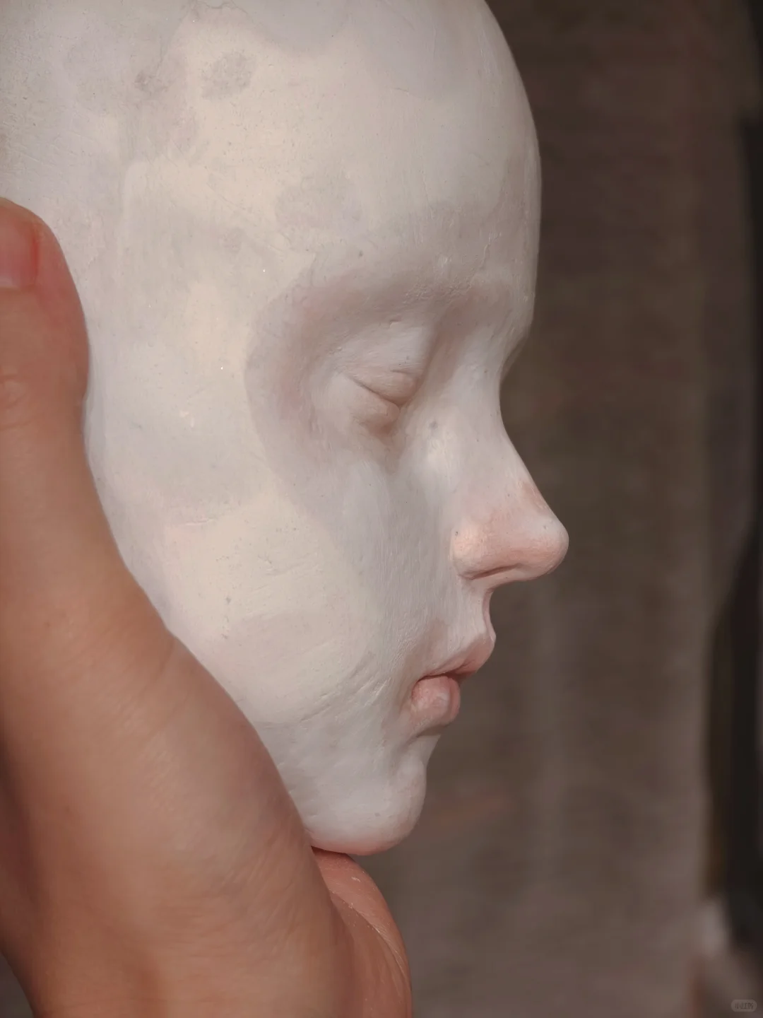 看这个斑驳的脸