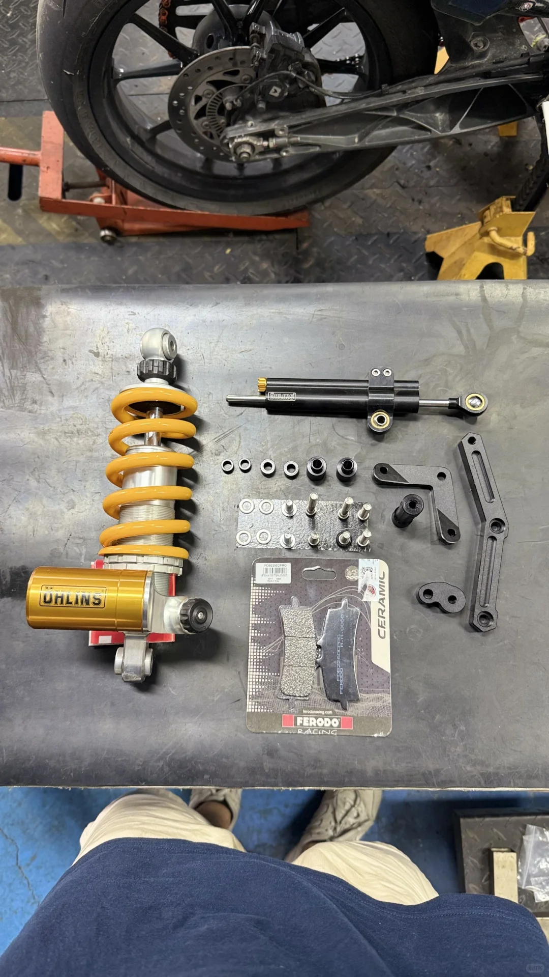 KTM390 Duke 更换OHLINS后避震