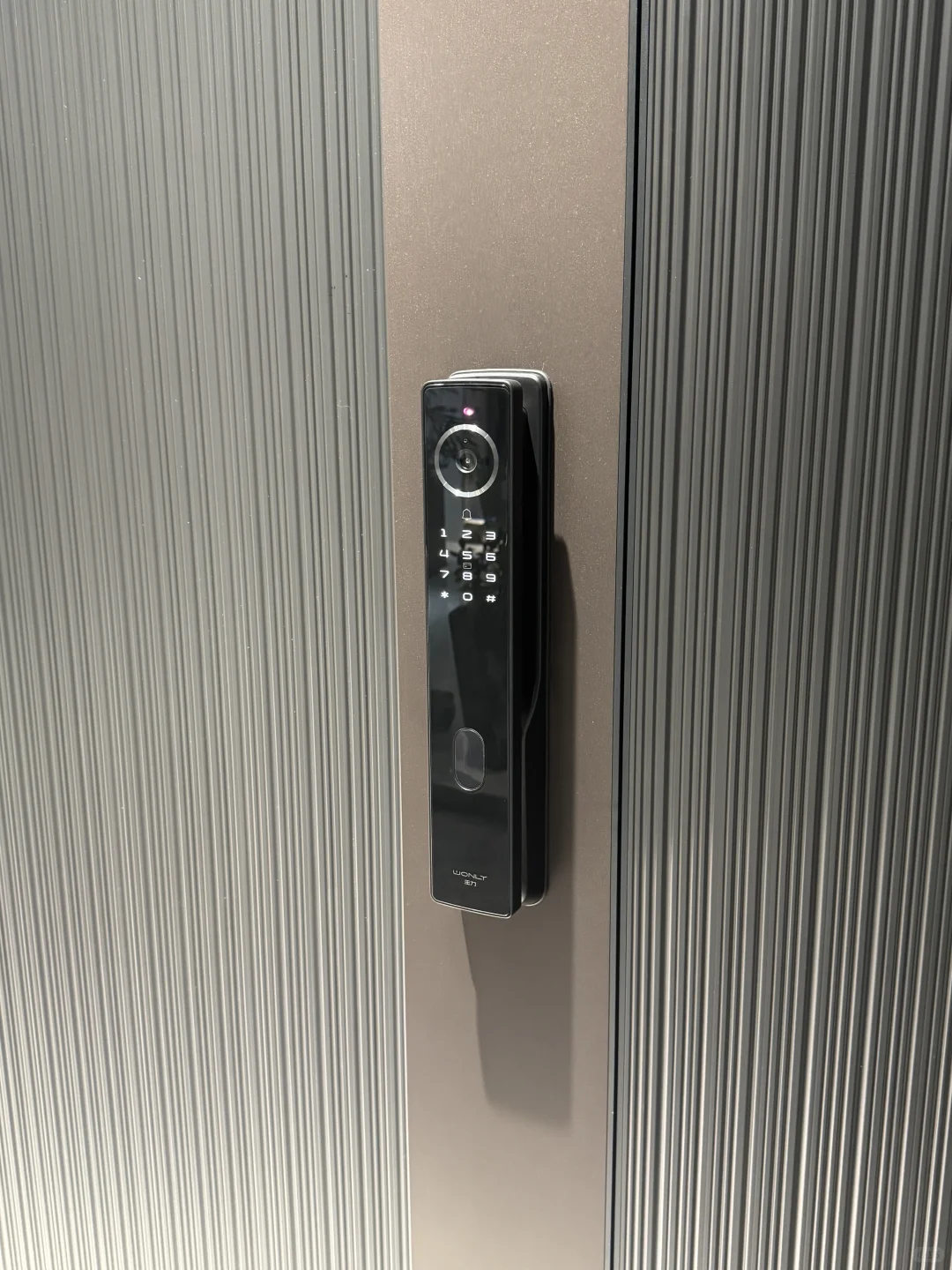 选智能门别只盯价格！3.0+才真靠谱