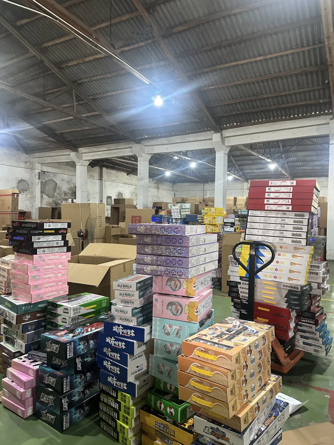 拿货个位数的玩具礼品！！