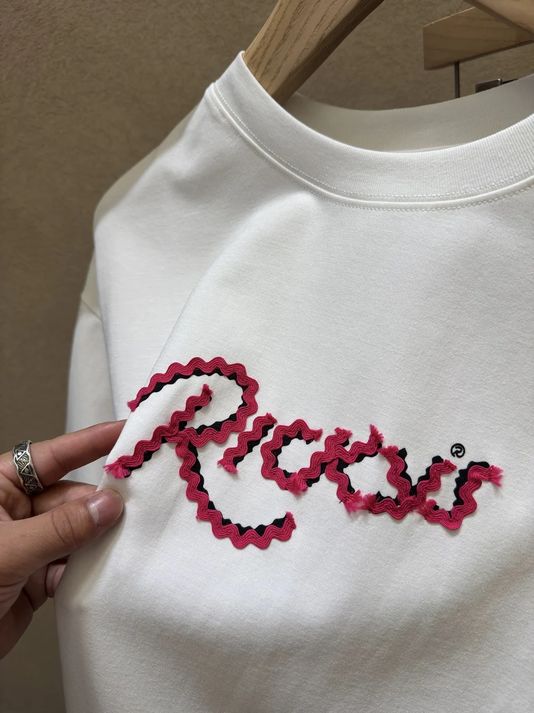 服装工艺｜2025/26最新的高级印绣花细节设计