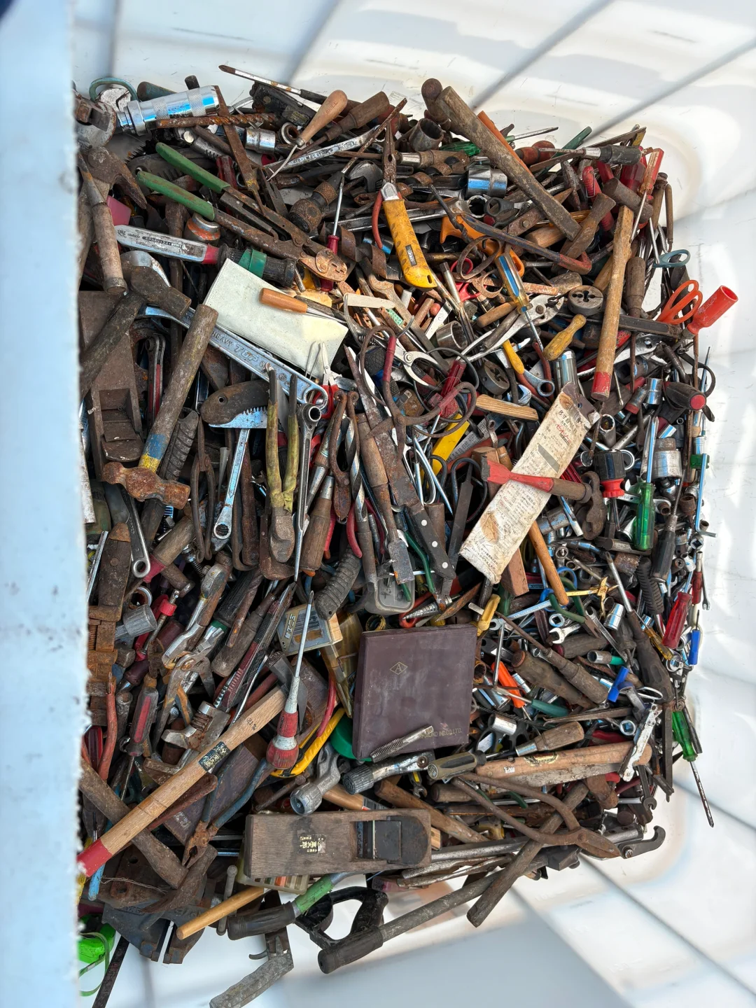 刚到国内，两吨左右！