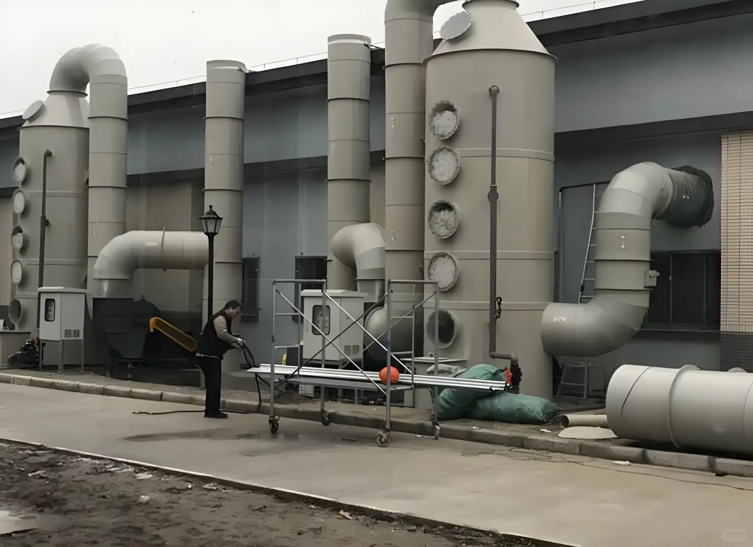 清洁净化工业废气治理：喷淋塔