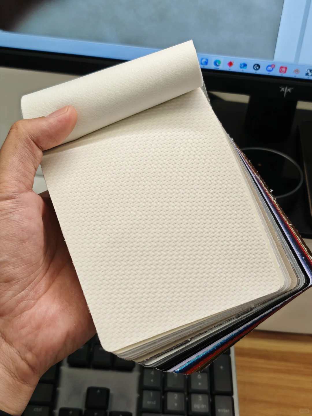 ?CMF｜未来材料之有机硅高性能皮革