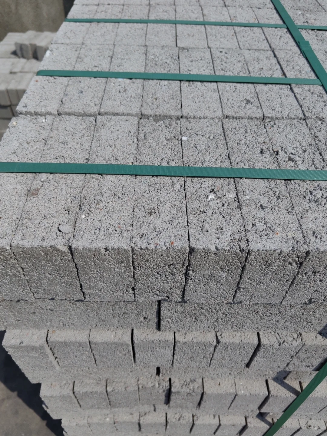 特价处理95水泥砖（可单卖）