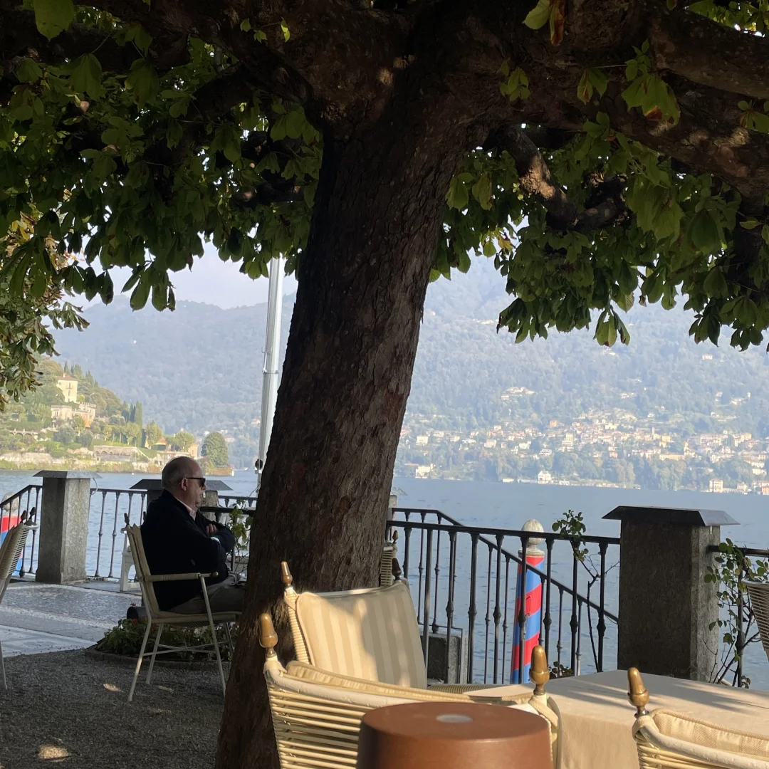 ??10月在科莫湖拍到的碳酸