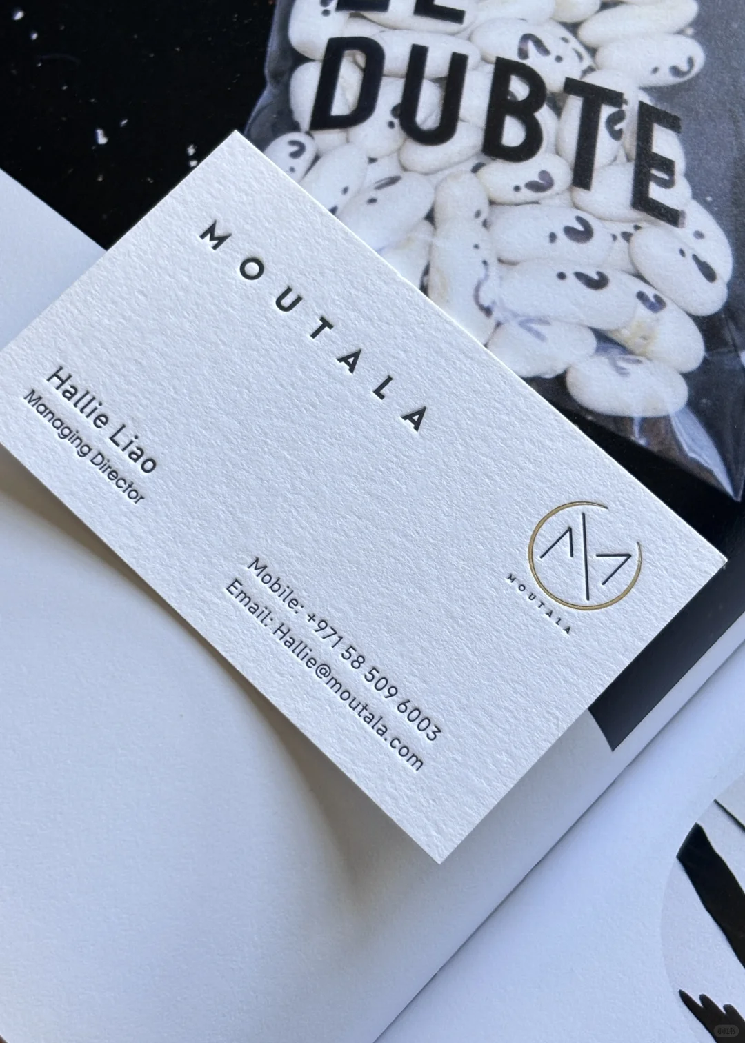 棉纸压凹烫金名片，让你的品牌脱颖而出