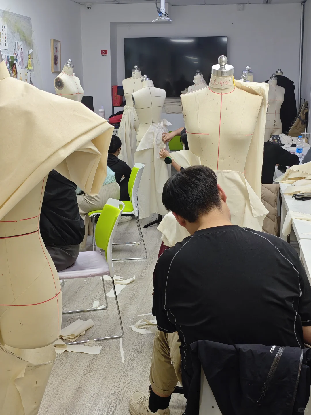 徐汇新中式,汉服,西装,服装设计制作培训