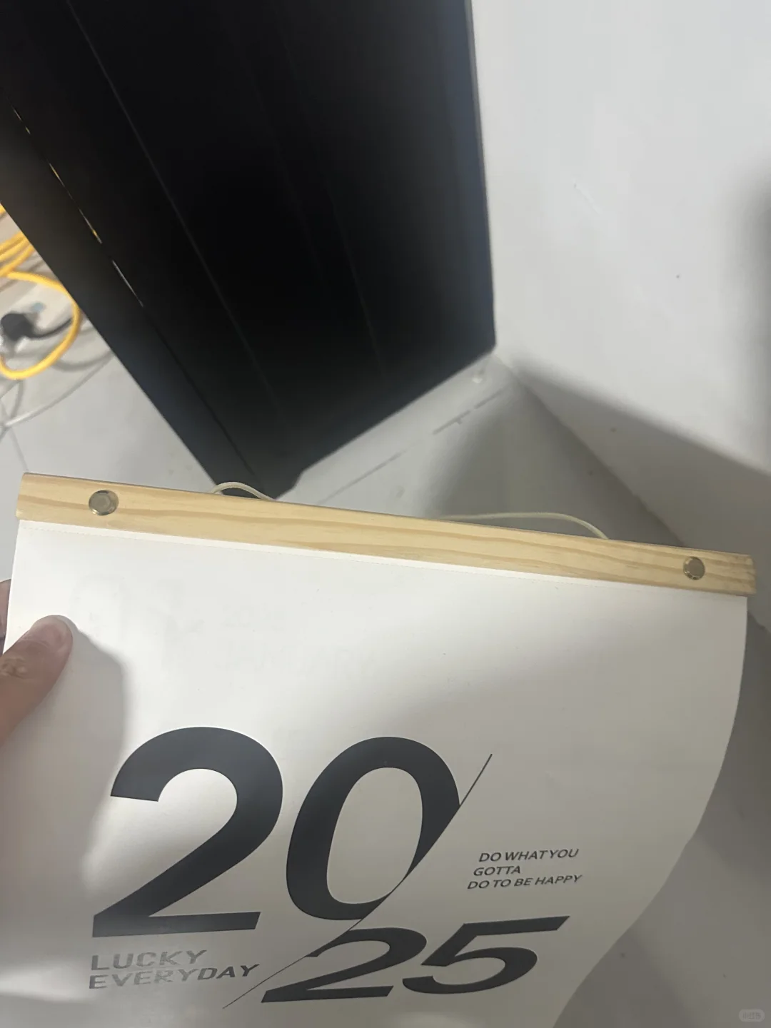 有没有印刷厂能做这种 挂历 纸张白牛皮