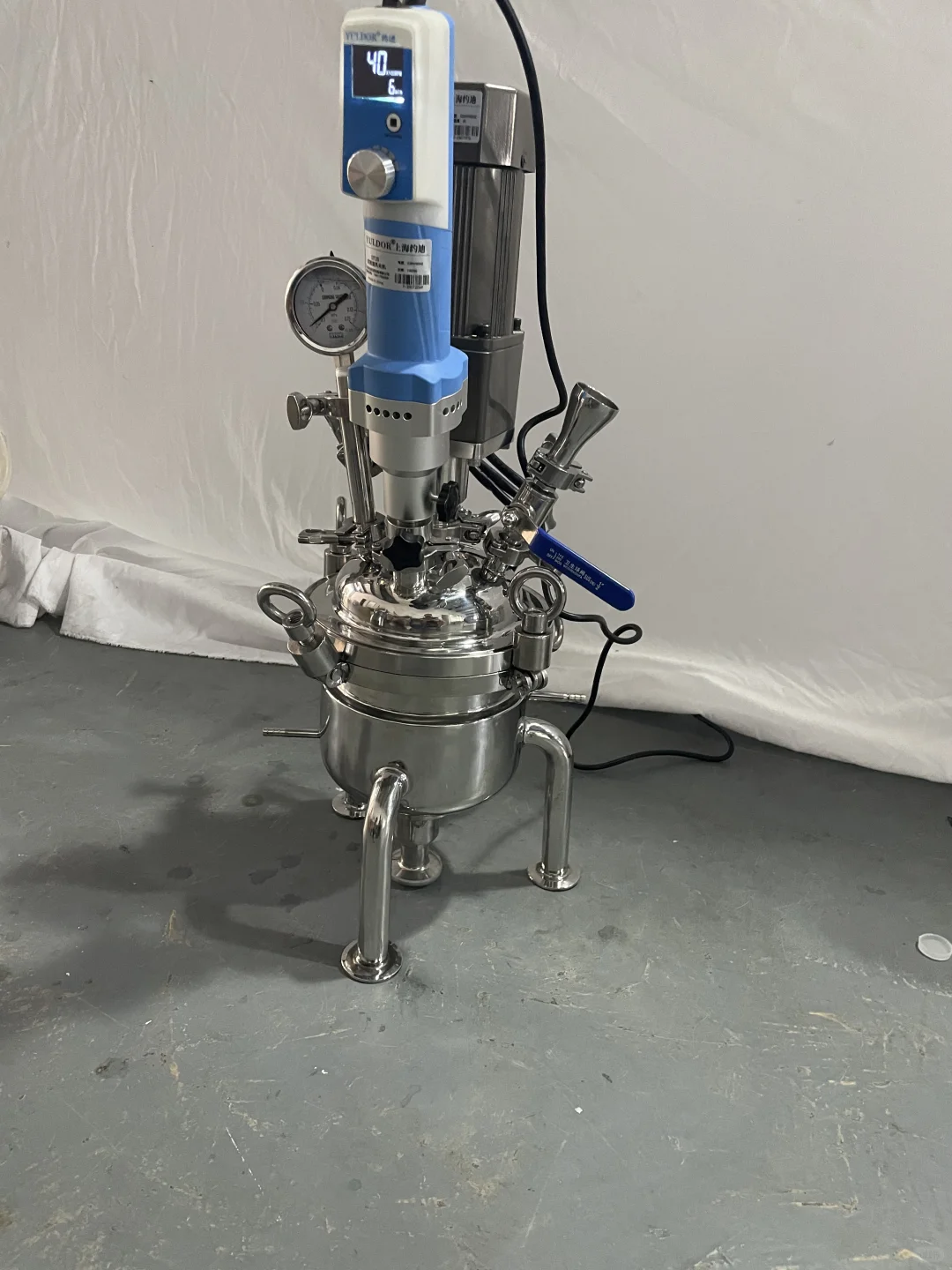 1-10L真空乳化均质釜 带扭矩显示扭矩波形图